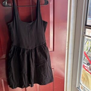 Little black dress no pockets